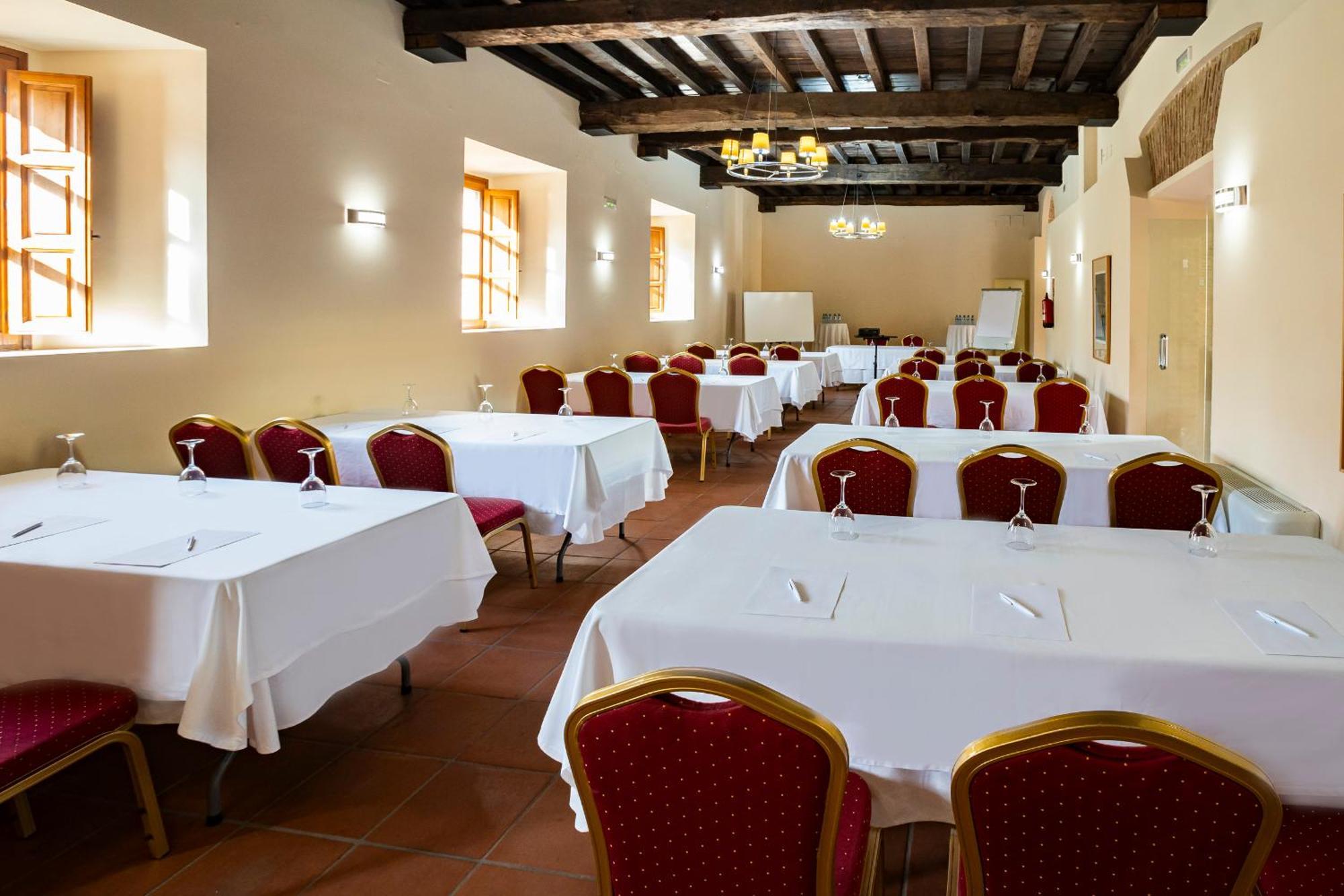 Hospederia Valle Del Ambroz Hervas Exterior photo