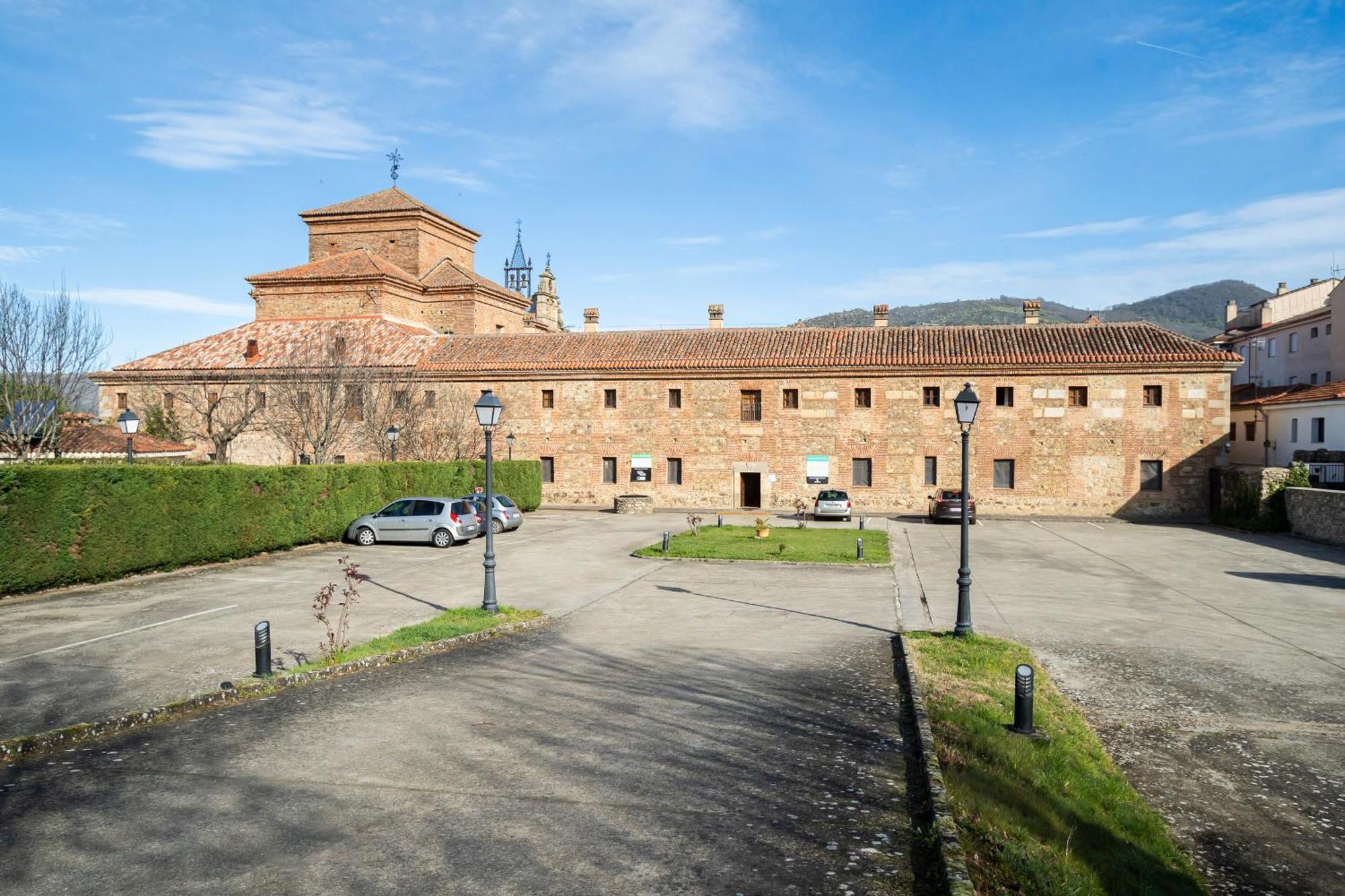 Hospederia Valle Del Ambroz Hervas Exterior photo