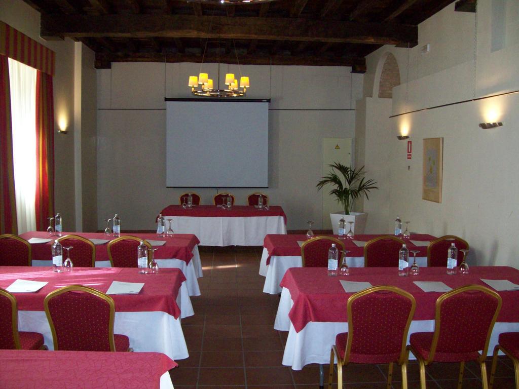 Hospederia Valle Del Ambroz Hervas Exterior photo